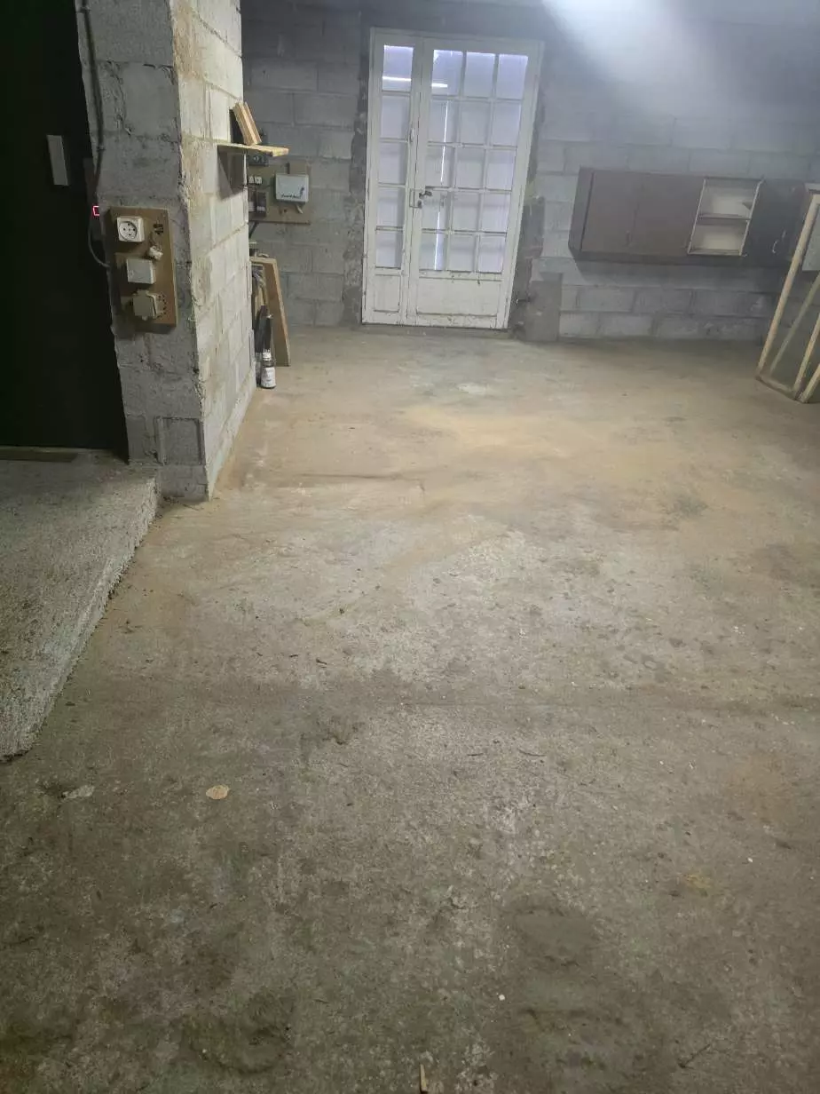 Garage vidé après un débarras aux Issambres