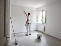 Retouche de peinture et légère rénovation après débarras